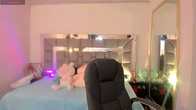 im Lorena online show from September 2025 08:11:02 PM