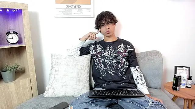 Snapshot of Honeymoon_sariel chatting on September 2025 08:02:02 PM Honeymoon sariel online show from September 2025 08:02:02 PM