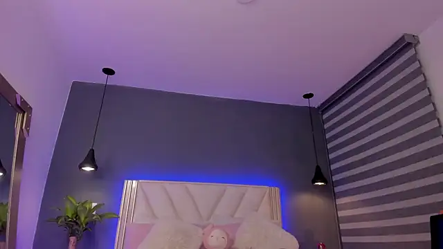 Snapshot of NaishaFord_1 chatting on March 2026 03:23:01 AM NaishaFord 1 online show from March 2026 03:23:01 AM