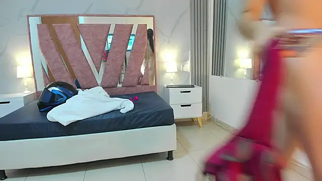 Megan Sweetas online show from December 2025 01:21:02 AM