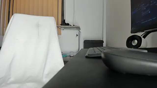 zincky2006 online show from March 2026 09:22:02 PM