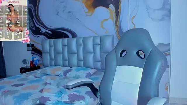 Snapshot of Elowen_Clark chatting on September 2025 08:09:02 PM Elowen Clark online show from September 2025 08:09:02 PM