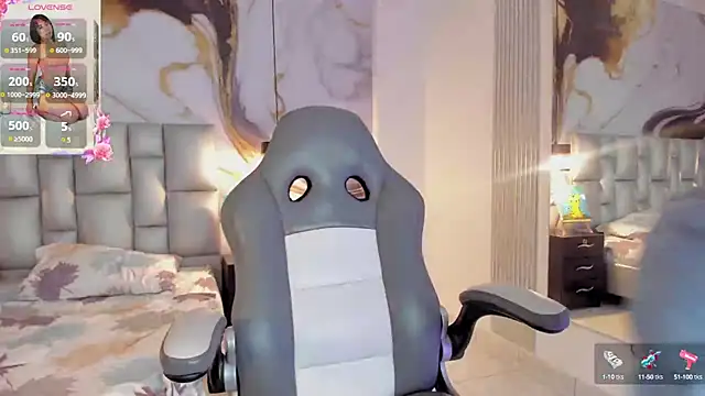 Snapshot of Elowen_Clark chatting on September 2025 07:57:02 PM Elowen Clark online show from September 2025 07:57:02 PM