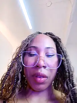 Elowen Clark online show from February 2026 08:07:01 PM