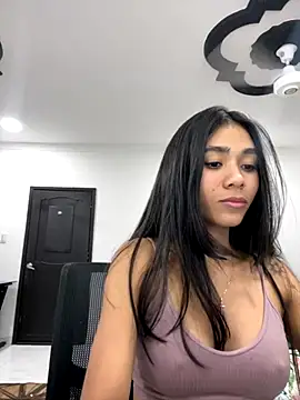 Snapshot of sahraparker chatting on September 2025 04:03:01 AM sahraparker online show from September 2025 04:03:01 AM