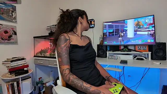 Snapshot of onlystrings chatting on March 2026 02:17:01 AM onlystrings online show from March 2026 02:17:01 AM