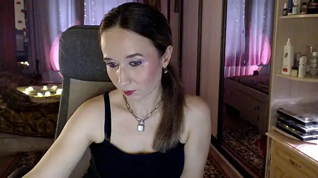 ClassyInna online show from October 2025 05:08:01 AM