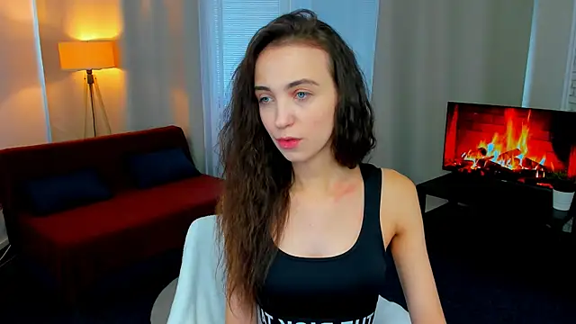 Snapshot of EllaSteele chatting on October 2025 01:30:01 PM EllaSteele online show from October 2025 01:30:01 PM