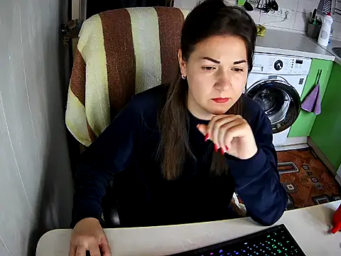 Snapshot of Adda1205 chatting on December 2025 07:47:01 AM Adda1205 online show from December 2025 07:47:01 AM