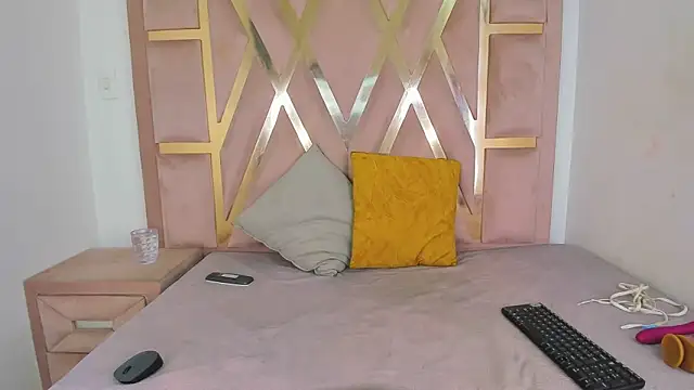 dannyasm online show from November 2025 12:49:01 PM