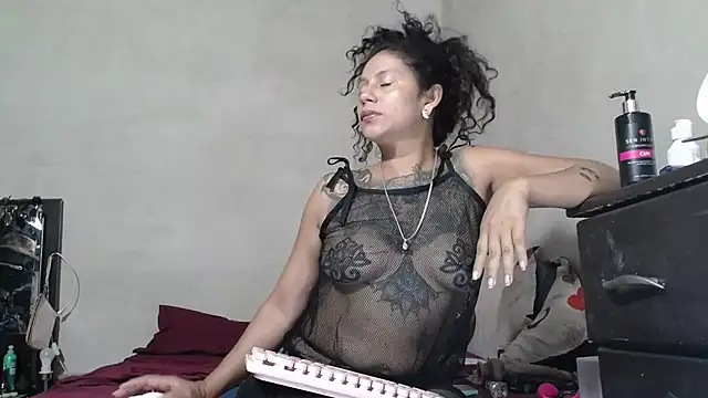 CataleyaRosee online show from April 2026 06:55:02 AM