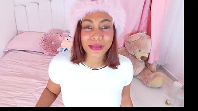 Sofia Stanley online show from May 2026 05:12:01 AM