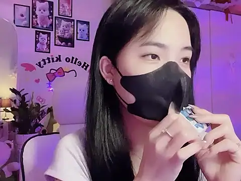 keelinnn19 online show from October 2025 07:02:01 PM