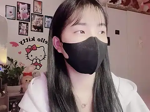 keelinnn19 online show from November 2025 05:45:02 PM