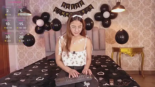 angeles azul online show from April 2026 05:58:01 PM