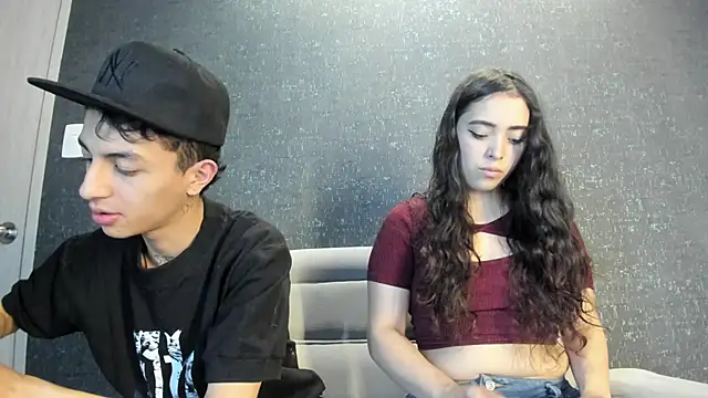 NickandAbby  online show from February 2026 07:28:01 PM