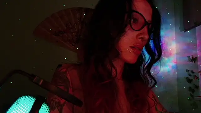 Snapshot of KiotoShine chatting on February 2026 06:56:02 PM KiotoShine online show from February 2026 06:56:02 PM