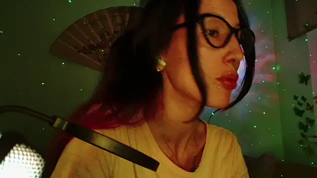 Snapshot of KiotoShine chatting on February 2026 08:01:02 PM KiotoShine online show from February 2026 08:01:02 PM