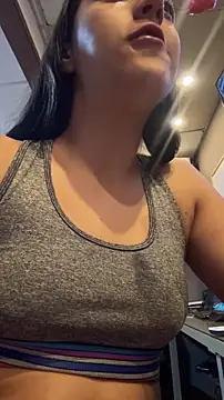 Snapshot of IsabellaaHill_ chatting on September 2025 02:11:01 PM IsabellaaHill online show from September 2025 02:11:01 PM