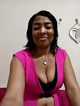 SEXYMOANSXX online show from April 2026 05:52:01 AM