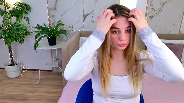 SweetyLicky online show from May 2026 03:07:02 PM