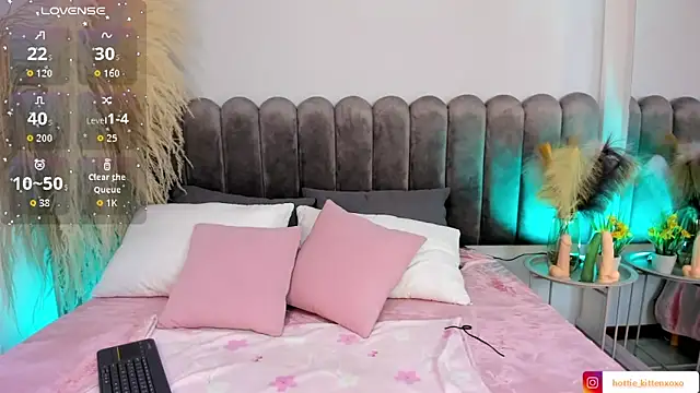 Viollet xoxo online show from September 2025 07:50:01 PM