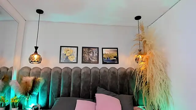 Viollet xoxo online show from October 2025 08:28:02 PM