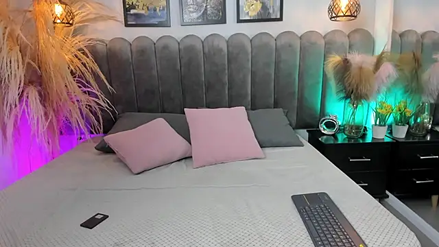 Viollet xoxo online show from October 2025 08:31:02 PM