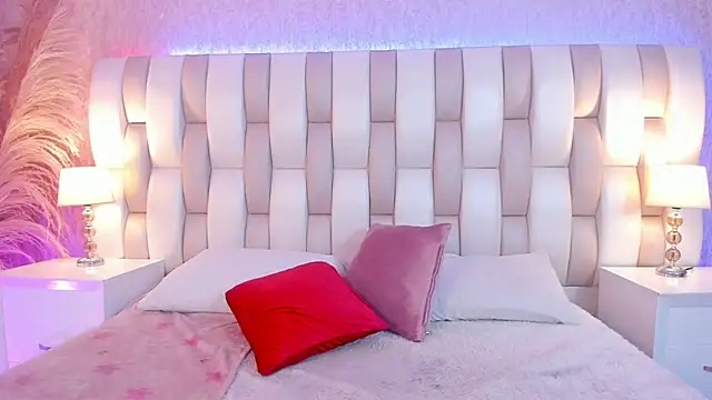 Viollet xoxo online show from March 2026 08:14:02 PM