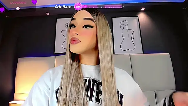 Valeriasmiithh online show from October 2025 08:32:02 PM