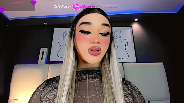 Valeriasmiithh online show from October 2025 08:33:01 PM