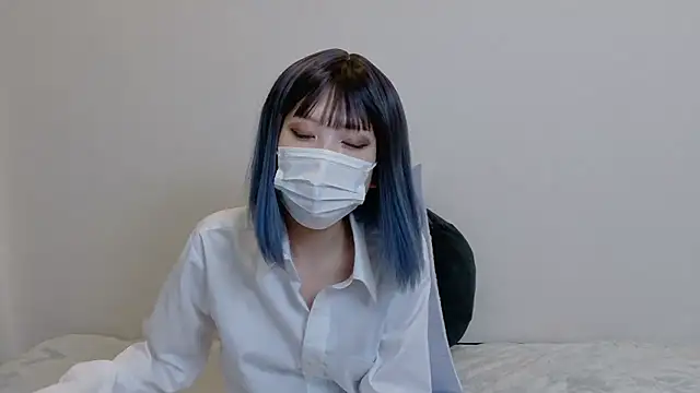 sarina at online show from May 2026 07:35:01 AM
