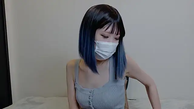 sarina at online show from May 2026 04:31:01 AM