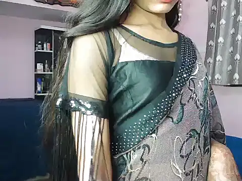 Snapshot of ROSE_GOLDE chatting on October 2025 03:24:01 PM ROSE GOLDE online show from October 2025 03:24:01 PM