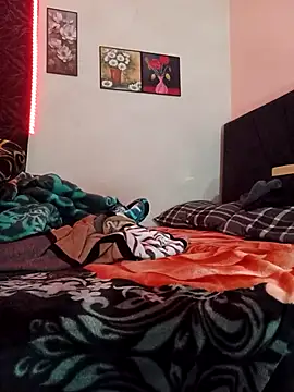 Snapshot of hot-twin chatting on December 2025 08:29:01 PM hot-twin online show from December 2025 08:29:01 PM