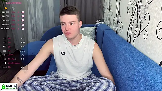 Snapshot of holy_eggs_02 chatting on October 2025 09:52:01 PM holy eggs 02 online show from October 2025 09:52:01 PM