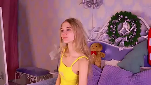 Snapshot of 4example_Chloe chatting on December 2025 10:46:01 AM 4example Chloe online show from December 2025 10:46:01 AM