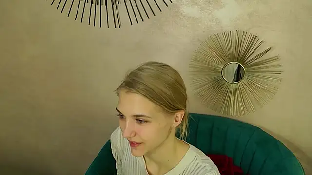 Snapshot of 4example_Chloe chatting on March 2026 05:35:01 AM 4example Chloe online show from March 2026 05:35:01 AM