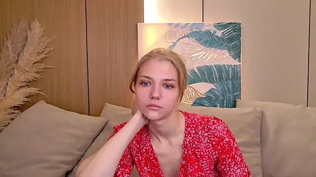 Snapshot of 4example_Chloe chatting on May 2026 05:25:02 AM 4example Chloe online show from May 2026 05:25:02 AM