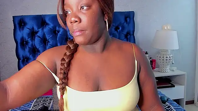 TANISHA HILL online show from October 2025 07:36:02 PM