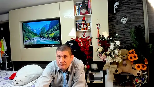 SpartacusDaddy48 online show from May 2026 01:02:04 AM