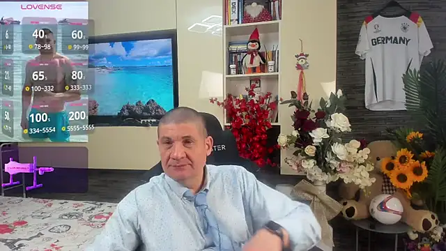 SpartacusDaddy48 online show from June 2026 09:39:02 AM
