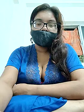 Snapshot of Elie_couple143 chatting on October 2025 06:41:02 PM Elie couple143 online show from October 2025 06:41:02 PM