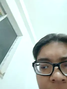 Snapshot of Elie_couple143 chatting on November 2025 07:24:02 PM Elie couple143 online show from November 2025 07:24:02 PM