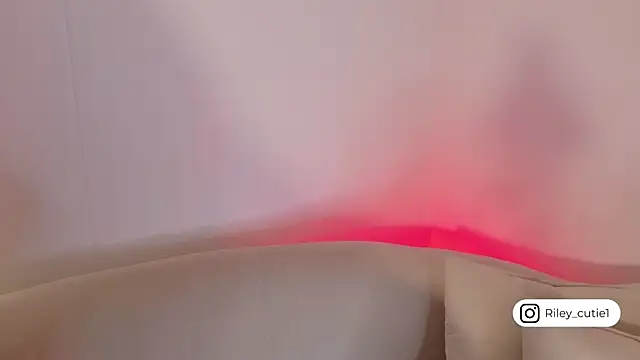 Cutie Riley online show from May 2026 03:17:01 PM