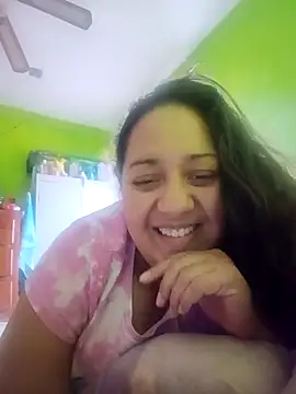 Snapshot of Caroomoom27 chatting on September 2025 09:14:02 PM Caroomoom27 online show from September 2025 09:14:02 PM