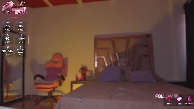 Snapshot of lunaarose chatting on October 2025 03:35:02 PM lunaarose online show from October 2025 03:35:02 PM