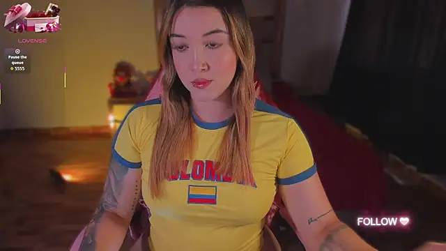 Snapshot of lunaarose chatting on October 2025 03:45:02 PM lunaarose online show from October 2025 03:45:02 PM