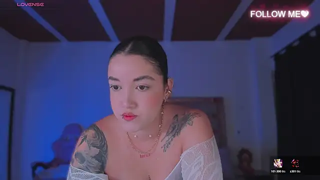 lunaarose online show from December 2025 12:07:01 AM