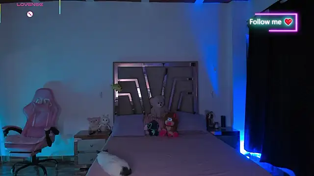 Snapshot of lunaarose chatting on February 2026 04:08:01 AM lunaarose online show from February 2026 04:08:01 AM